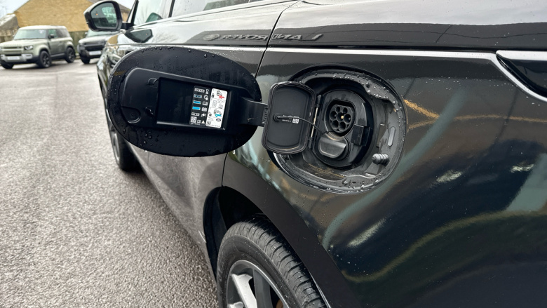 Land Rover Range Rover Velar 2.0 P400e R-Dynamic HSE 5dr Auto Estate